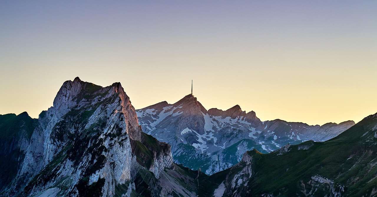 Quelles randonnées sont accessibles aux débutants dans les Alpes ?